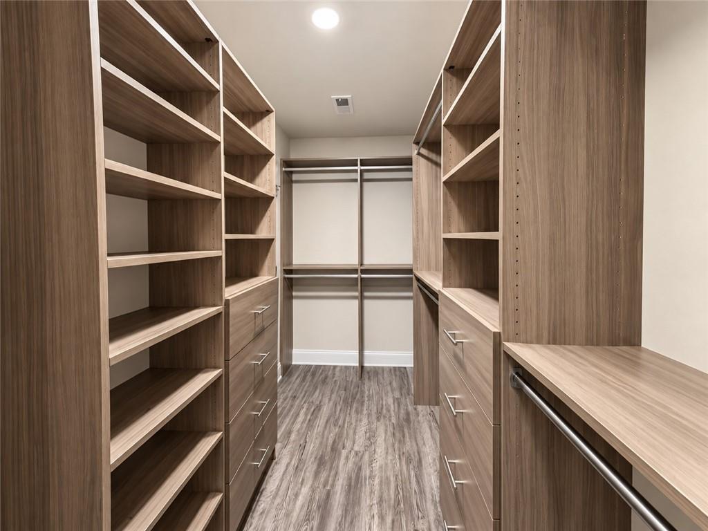 2557 Castellan Drive