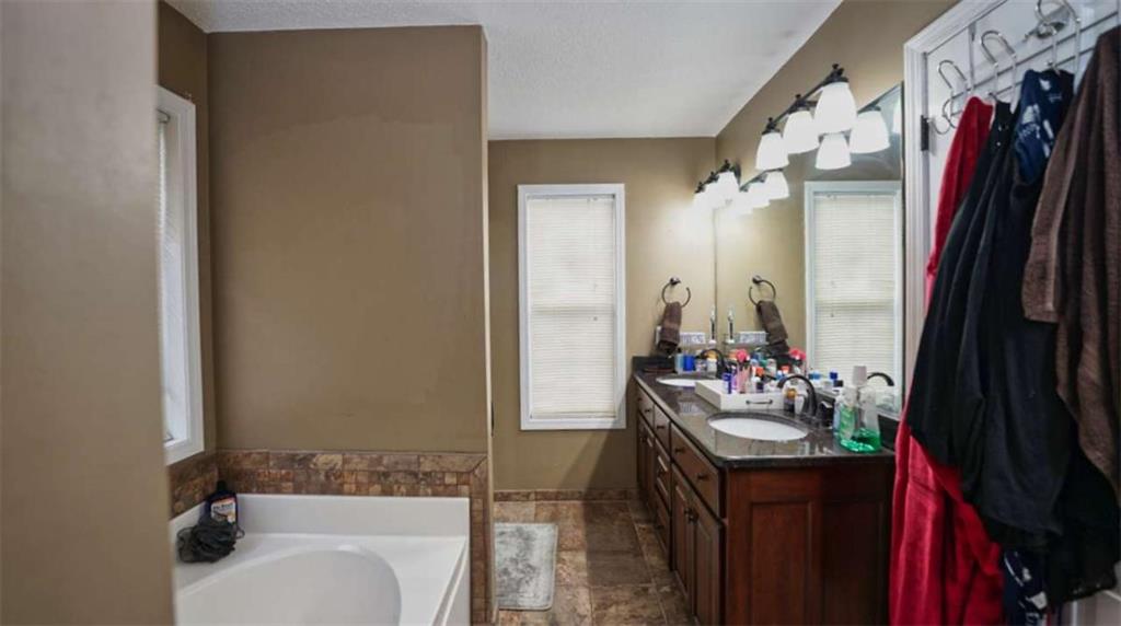 1049 Fieldstone Drive, Canton, Georgia image 26