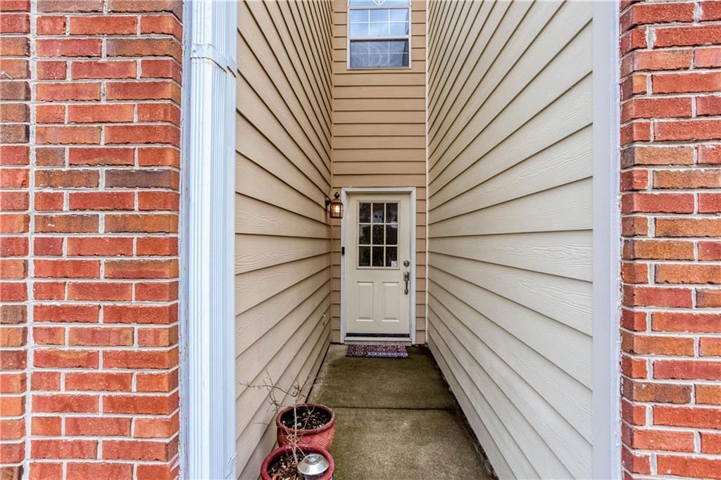 875 Edgewater Circle, Marietta, Georgia image 3