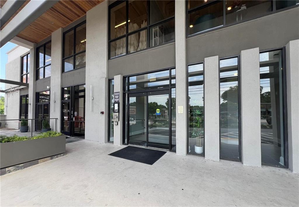 2285 Peachtree Road NE 1202