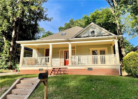 680 Grady Place SW Atlanta GA 30310