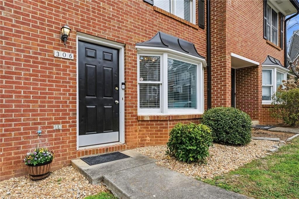 Photo of 306 Autumn Leaf Way Way, Norcross, GA 30093 (MLS # 7726261)