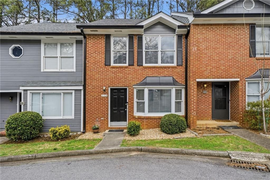 Photo of 306 Autumn Leaf Way Way, Norcross, GA 30093 (MLS # 7726261)