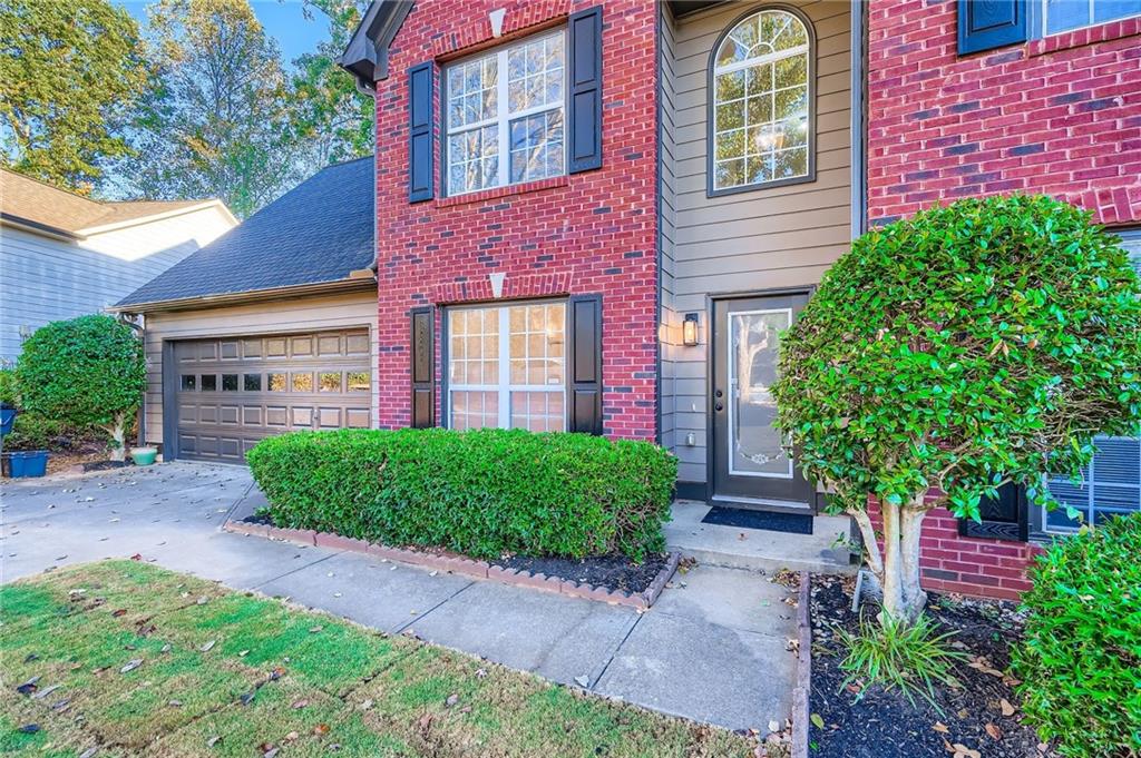 1570 TWIN BRIDGE Lane