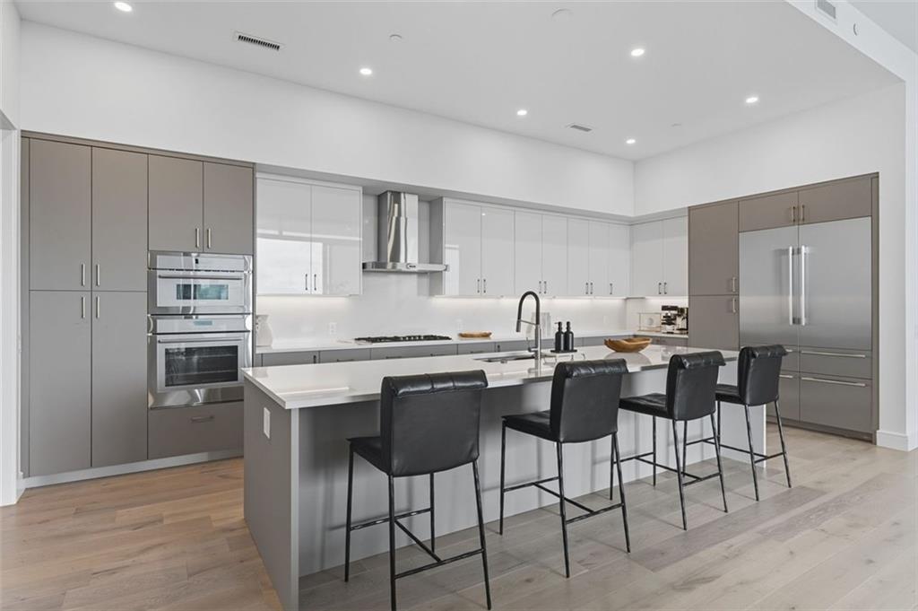 2425 PEACHTREE Road NE 1504