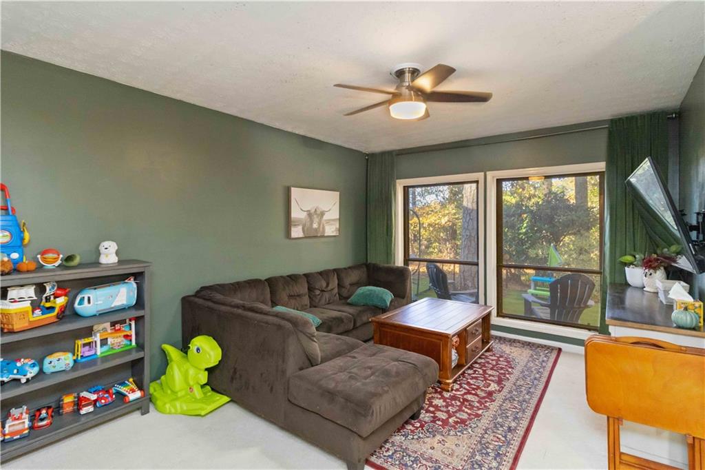 4846 Twin Lakes Trail