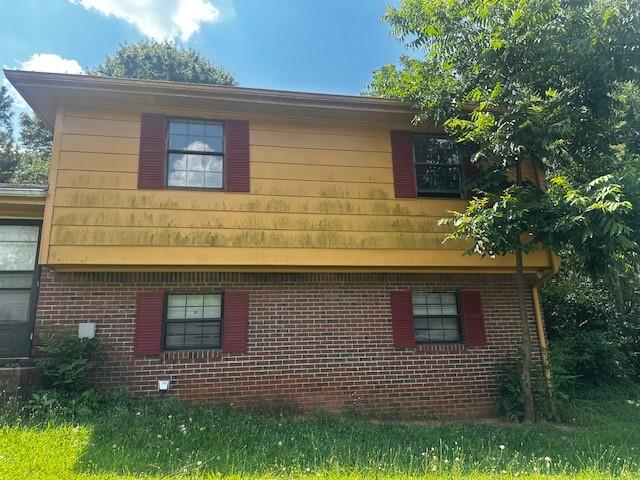 5790 Twain Drive