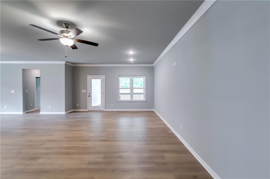 3875 Shelleydale Drive, Powder Springs, Georgia image 8