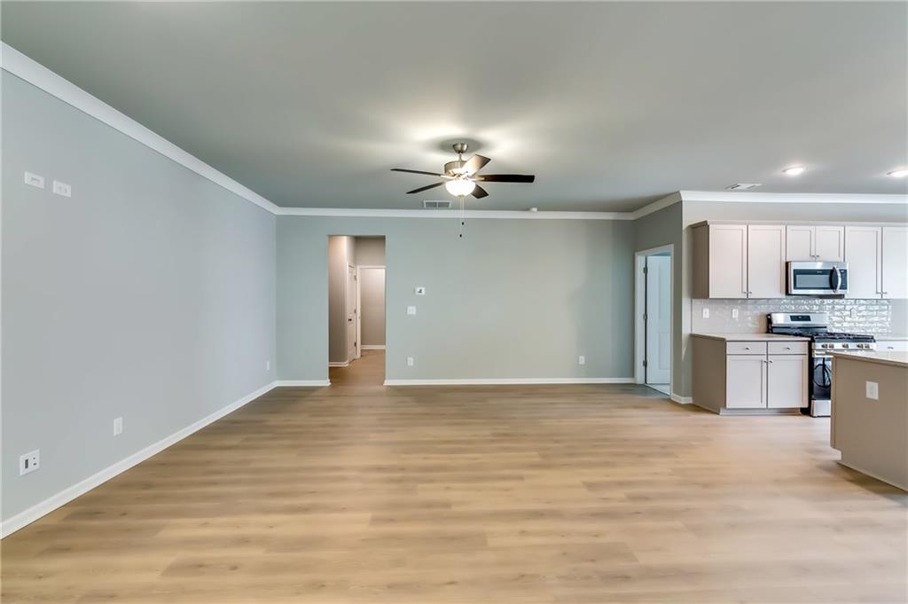 3875 Shelleydale Drive, Powder Springs, Georgia image 10