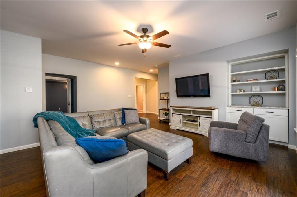 listing image 59