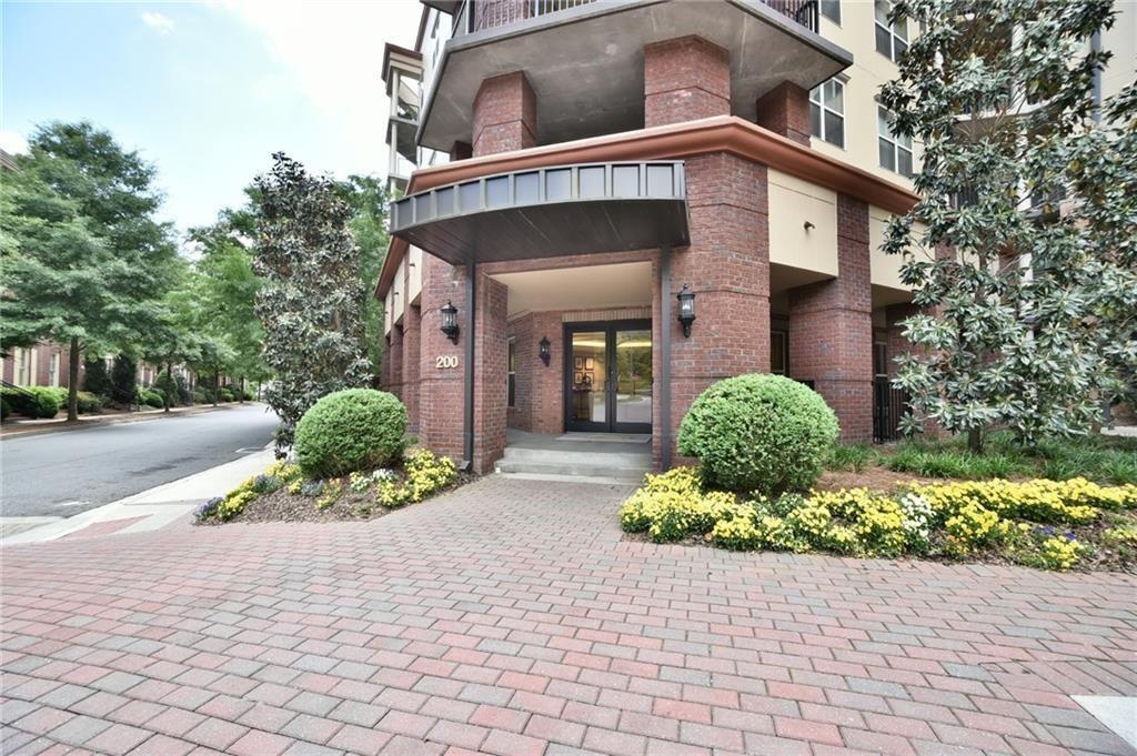 200 River Vista Drive 302