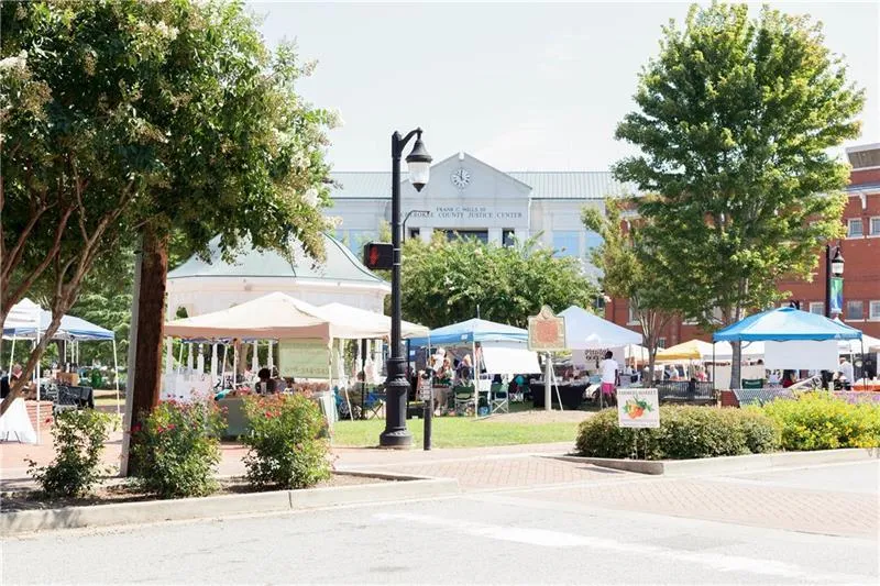 Canton, Georgia 30114, United States, 3 Bedrooms Bedrooms, ,3 BathroomsBathrooms,Residential,Pending,27759