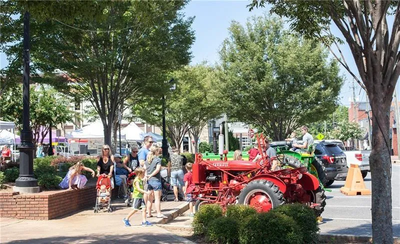 Canton, Georgia 30114, United States, 3 Bedrooms Bedrooms, ,3 BathroomsBathrooms,Residential,Pending,27759