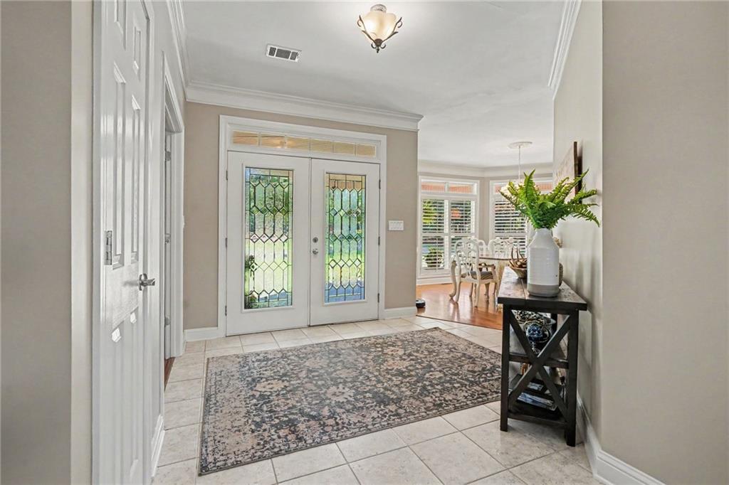 385 Primrose Lane