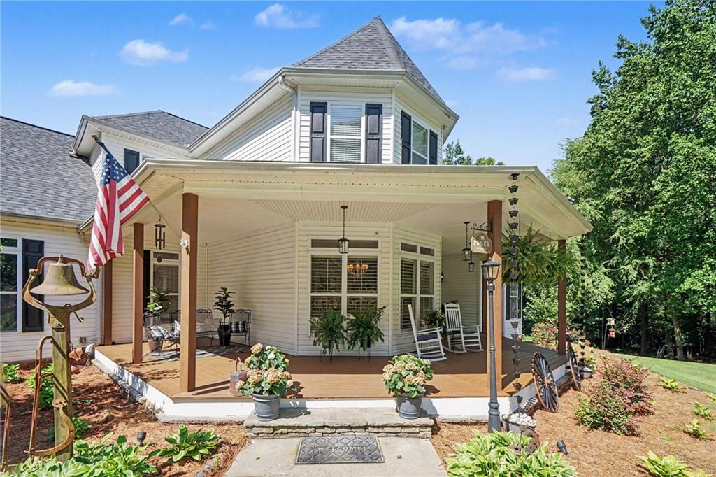 385 Primrose Lane