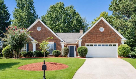 Homes For Sale - 145 Starfire Lane<br/> Johns Creek, GA 30022