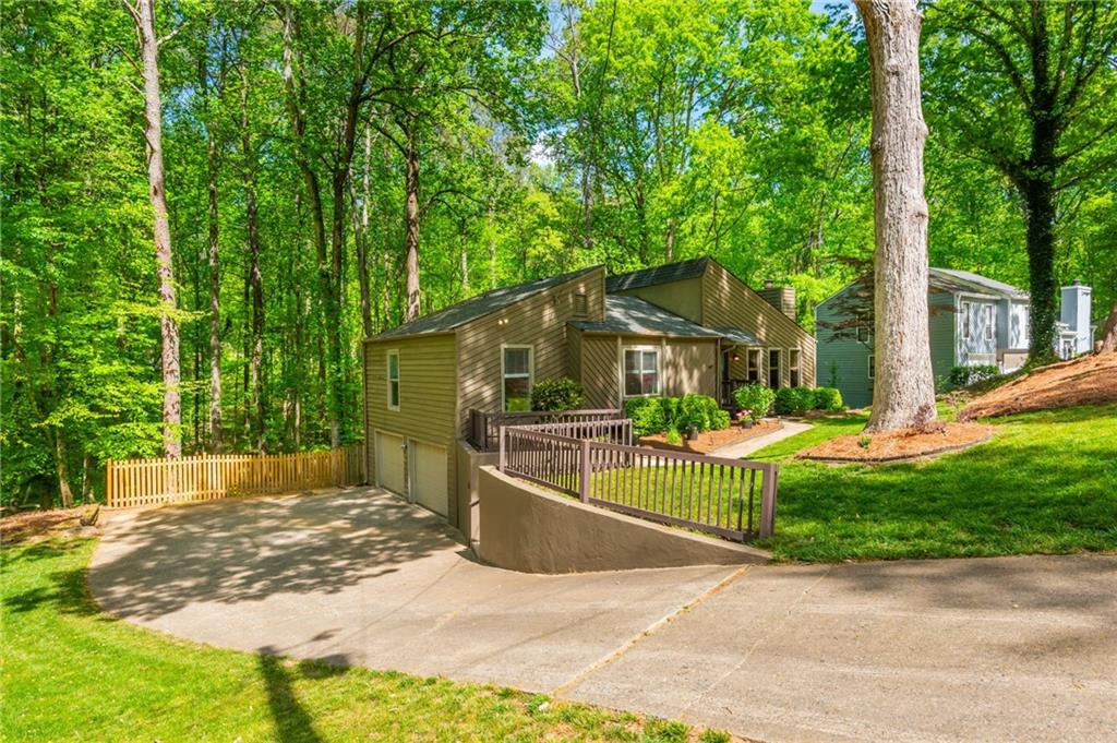 3925 Rock Mill Parkway, Marietta, Georgia image 2