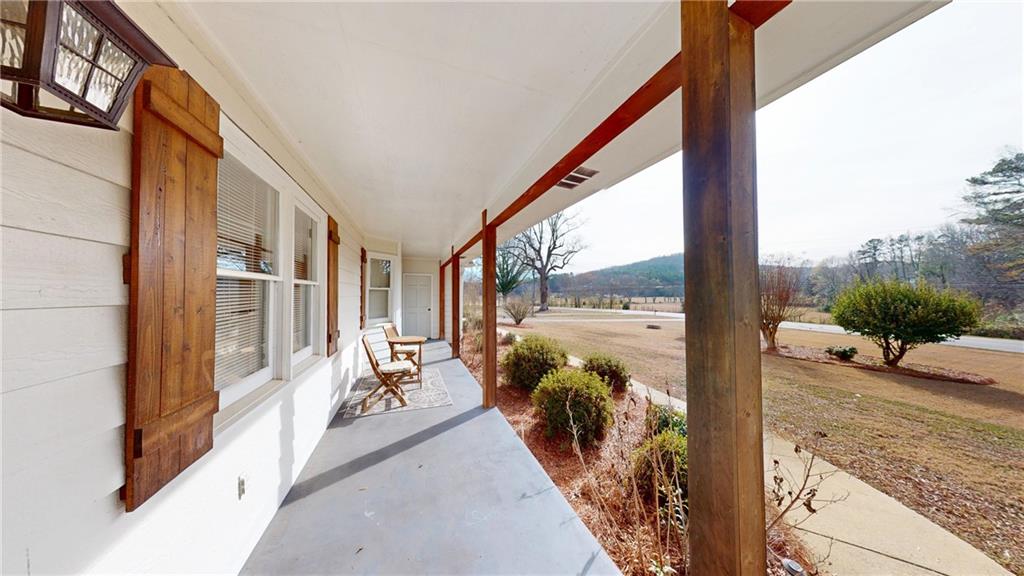 1042 Mission Road SW