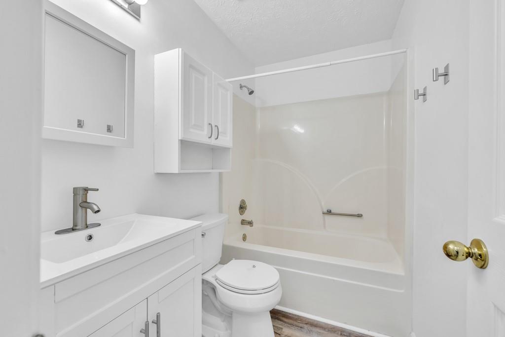 Canon Creek - Residential Lease