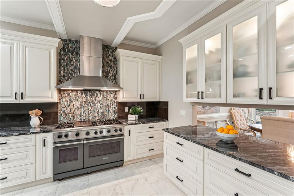 ATLANTA COUNTRY CLUB - Residential