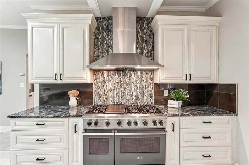 ATLANTA COUNTRY CLUB - Residential