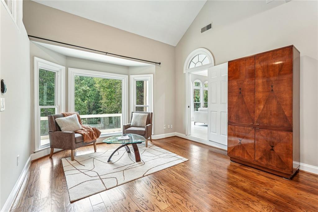 ATLANTA COUNTRY CLUB - Residential