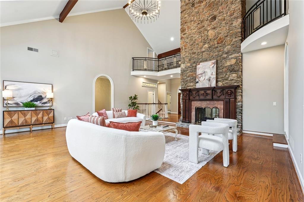 ATLANTA COUNTRY CLUB - Residential