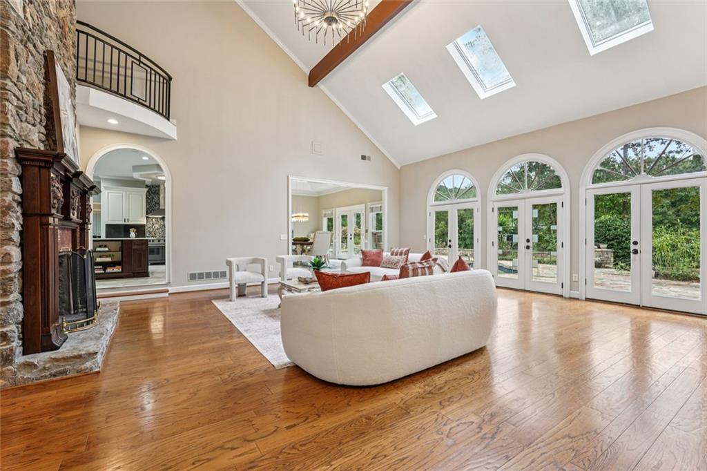 ATLANTA COUNTRY CLUB - Residential