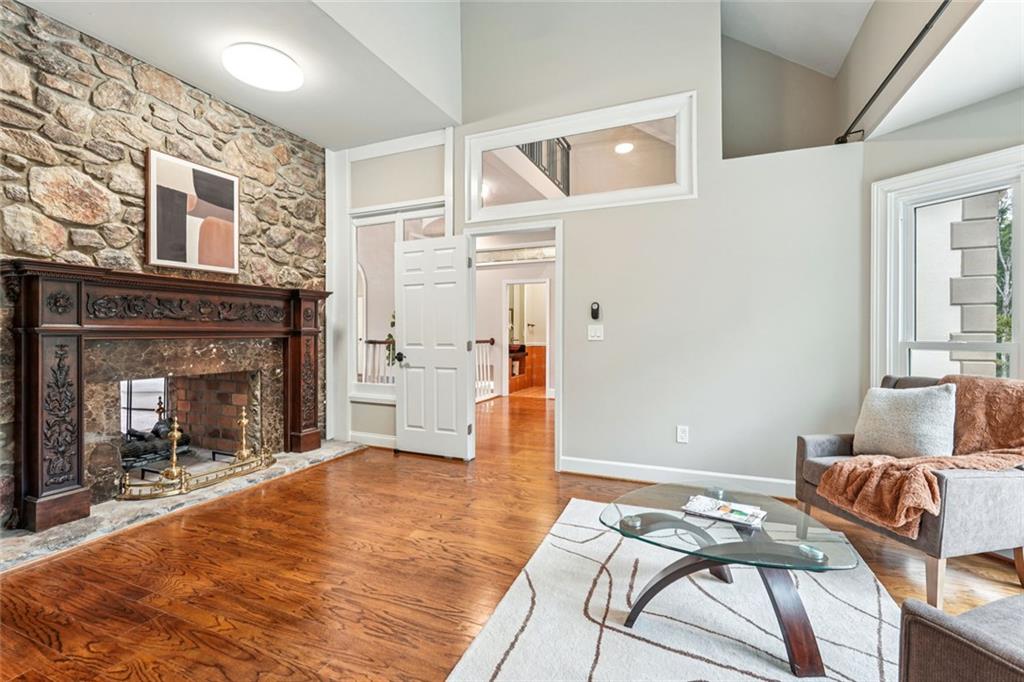 ATLANTA COUNTRY CLUB - Residential