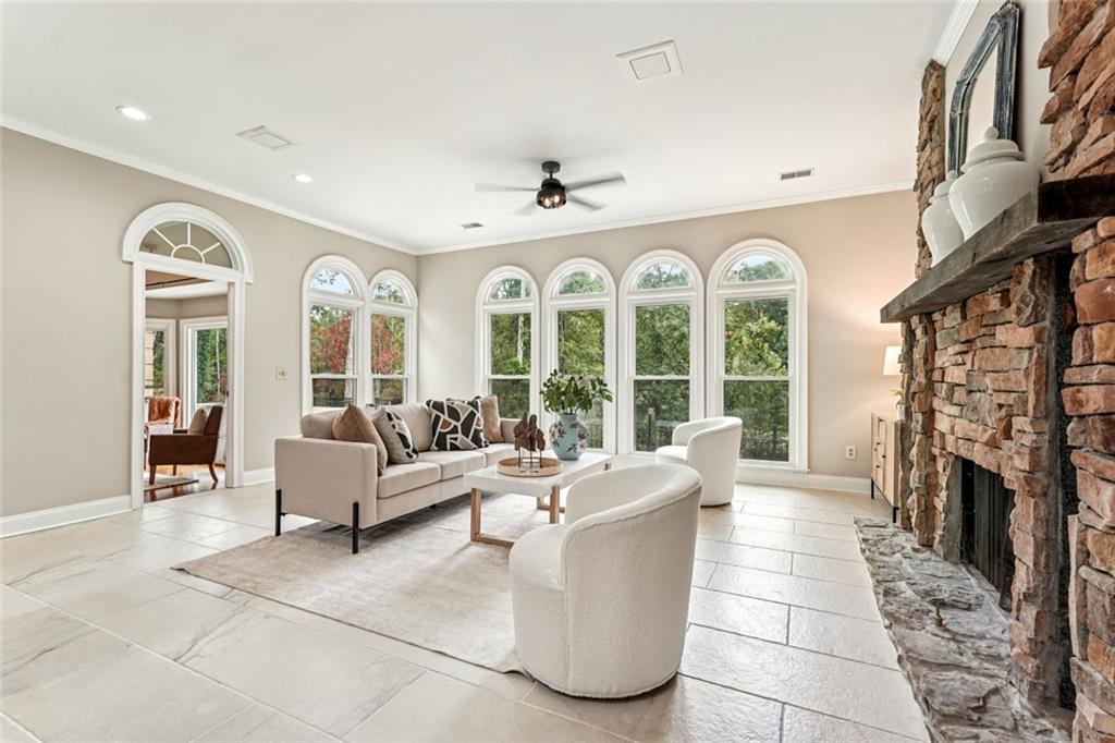 ATLANTA COUNTRY CLUB - Residential