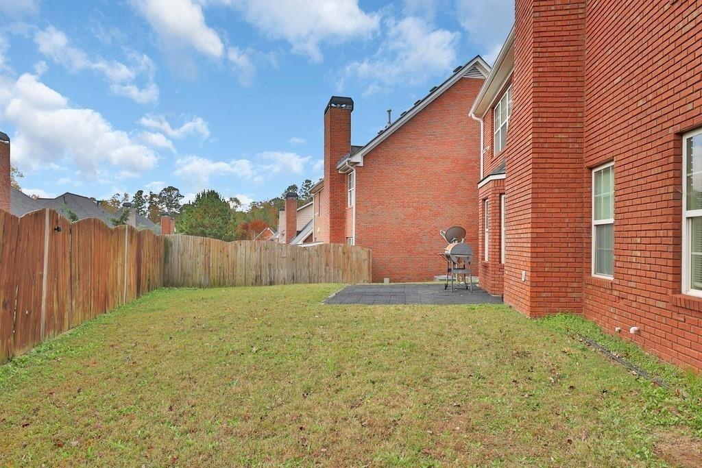 989 Park Knoll Court