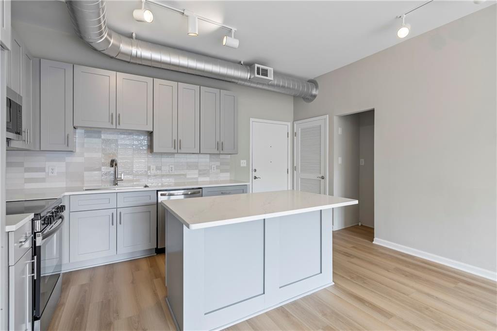 5300 Peachtree Road 3308