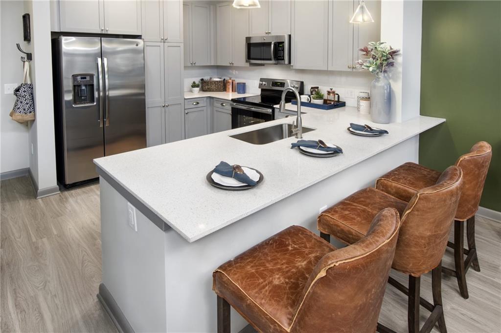 6919 Peachtree Dunwoody Road 443