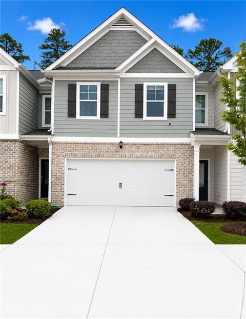 Townhouse For Sale - 1717 Hillview Lane<br/> Lithonia, GA 30058