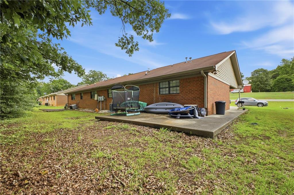 141 B Woods RD