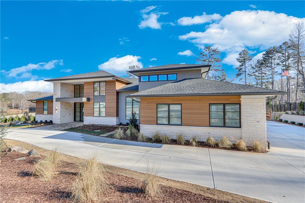 799 East Lake Drive