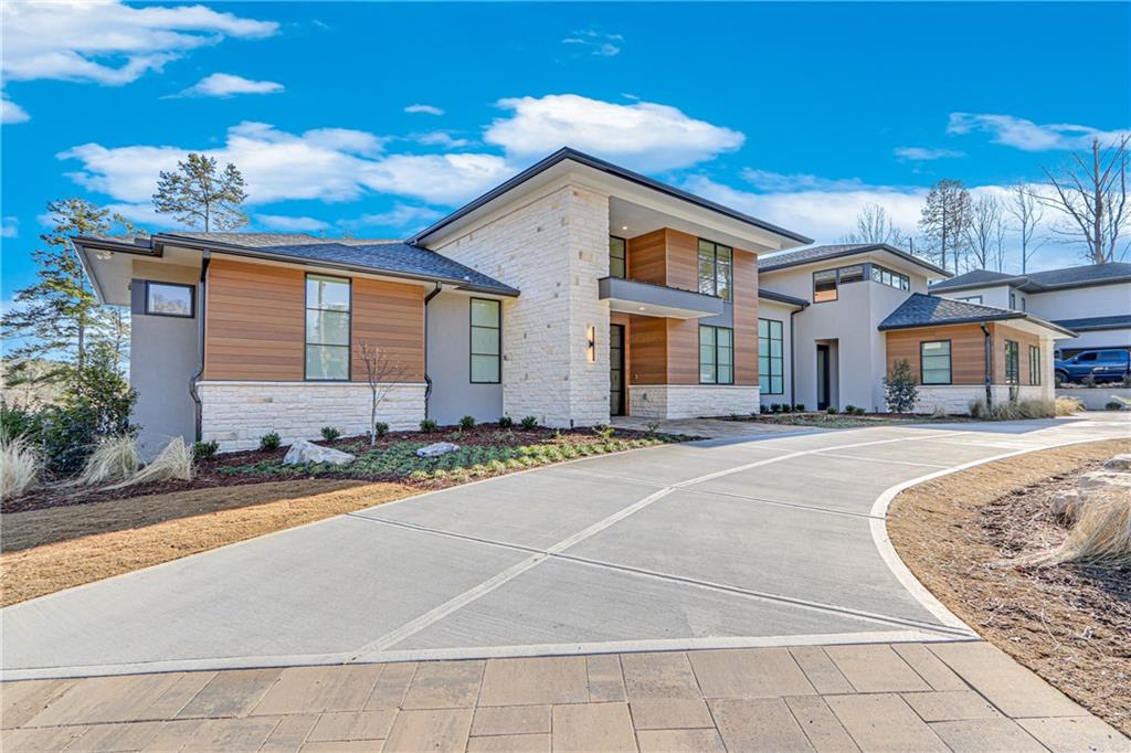 799 East Lake Drive