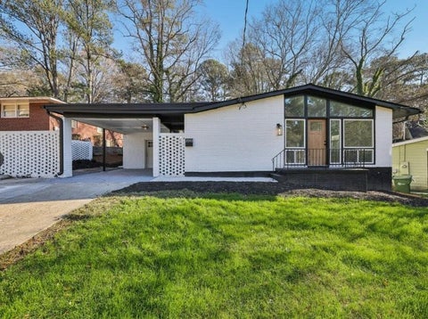 Homes For Sale - 2592 Baker Road<br/> Atlanta, GA 30318