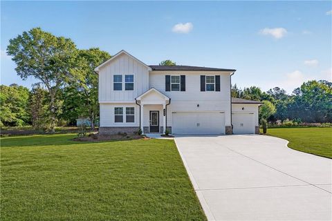 Homes For Sale - 408 Panther Creek Lane<br/> Jackson, GA 30233