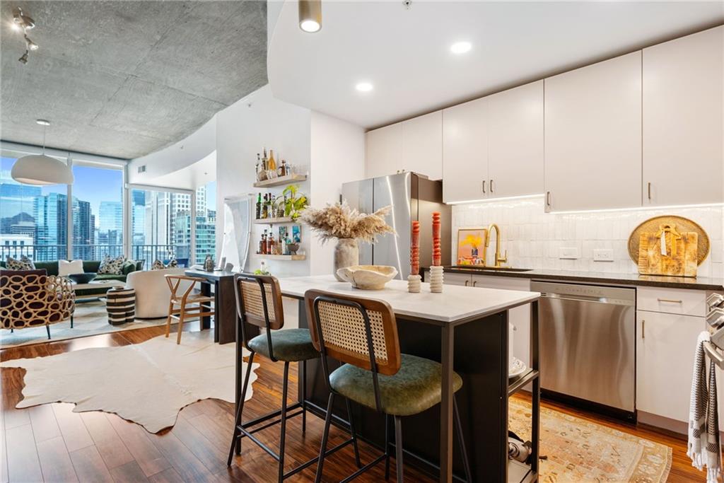 860 Peachtree Street NE 1513