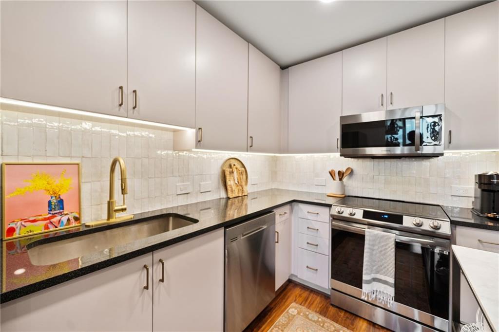 860 Peachtree Street NE 1513