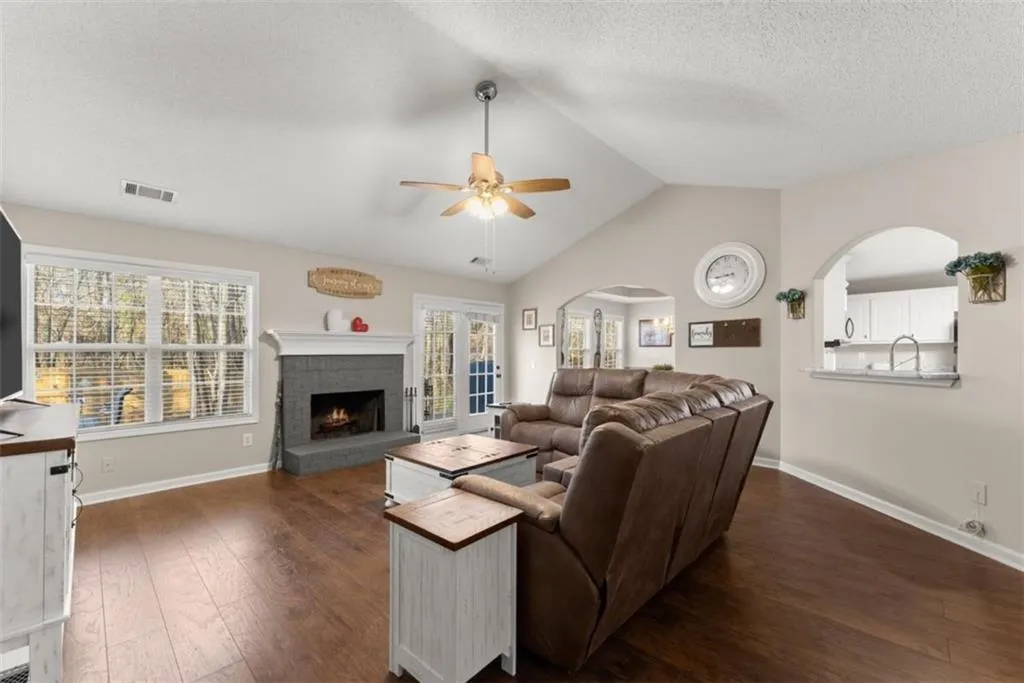 Winder, Georgia 30680, United States, 3 Bedrooms Bedrooms, ,3 BathroomsBathrooms,Residential,Active,10971