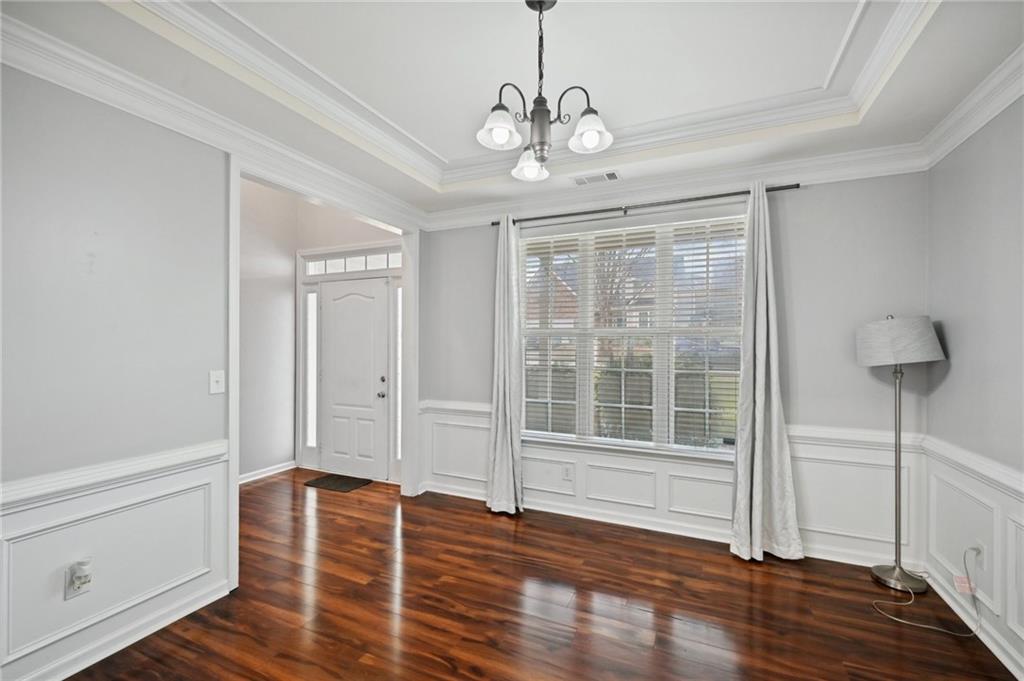 2422 Temple View Drive, Snellville, Georgia image 3