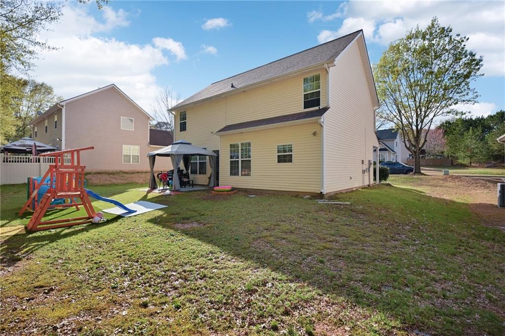 2422 Temple View Drive, Snellville, Georgia image 35