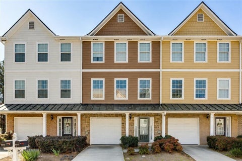 Townhouse For Sale - 6371 Redan Square<br/> Dekalb County, Lithonia, GA 30058