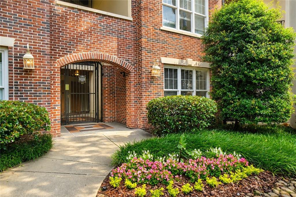 825 Highland Lane NE 1208