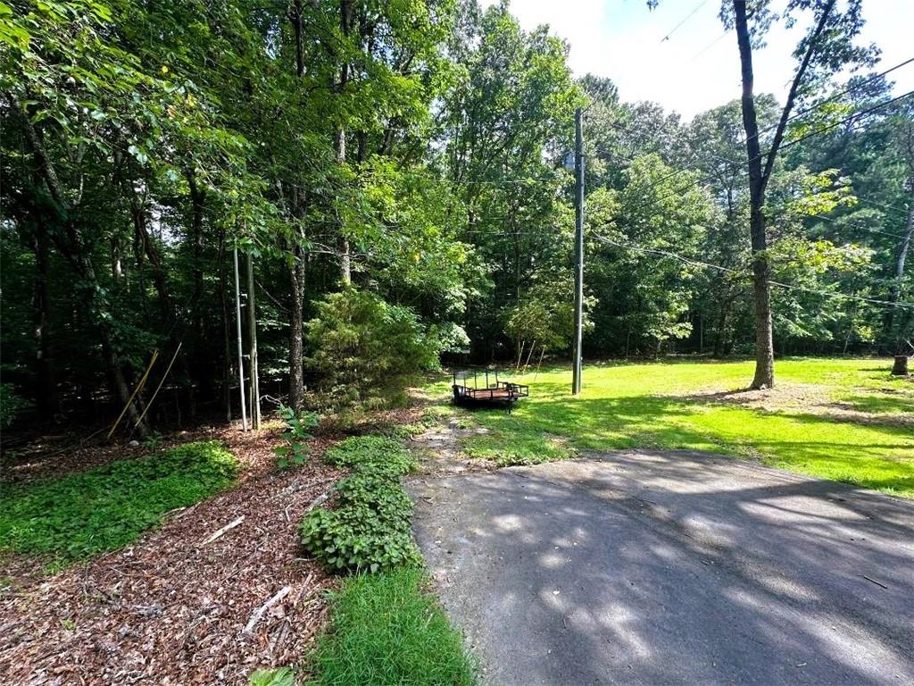 00 Thornwood Drive