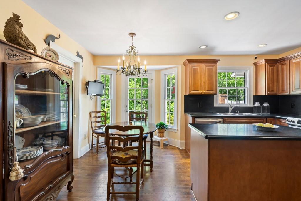 2580 Hyde Manor Drive, Atlanta, Georgia image 15