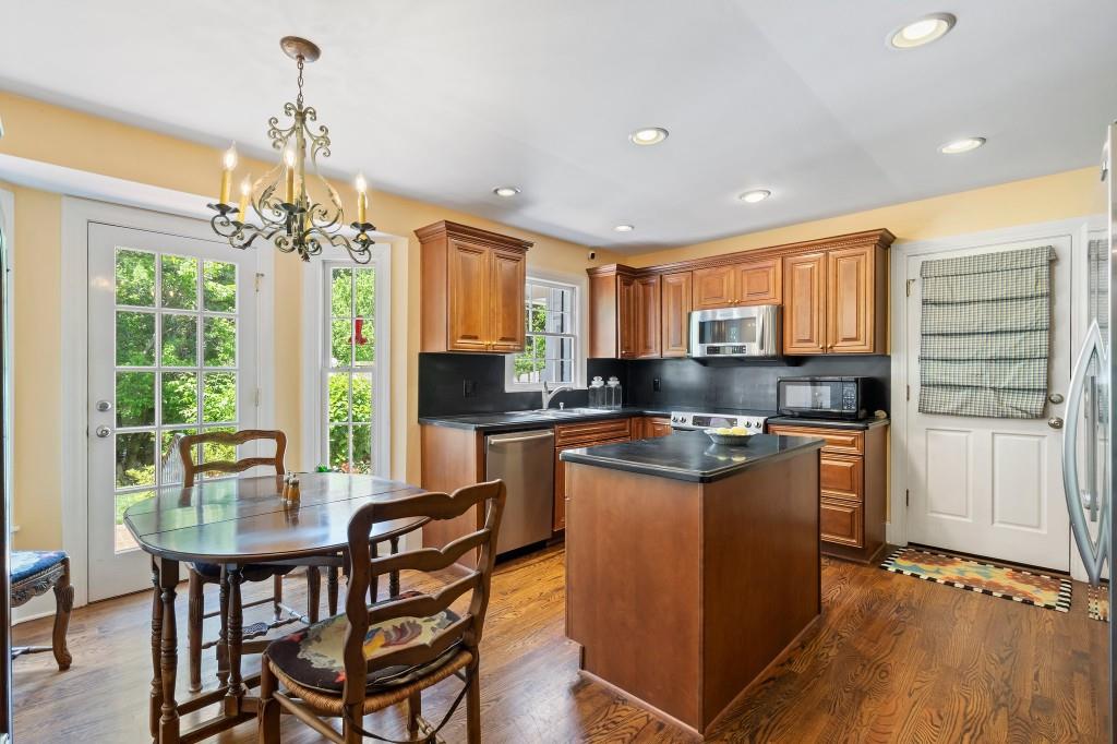 2580 Hyde Manor Drive, Atlanta, Georgia image 14