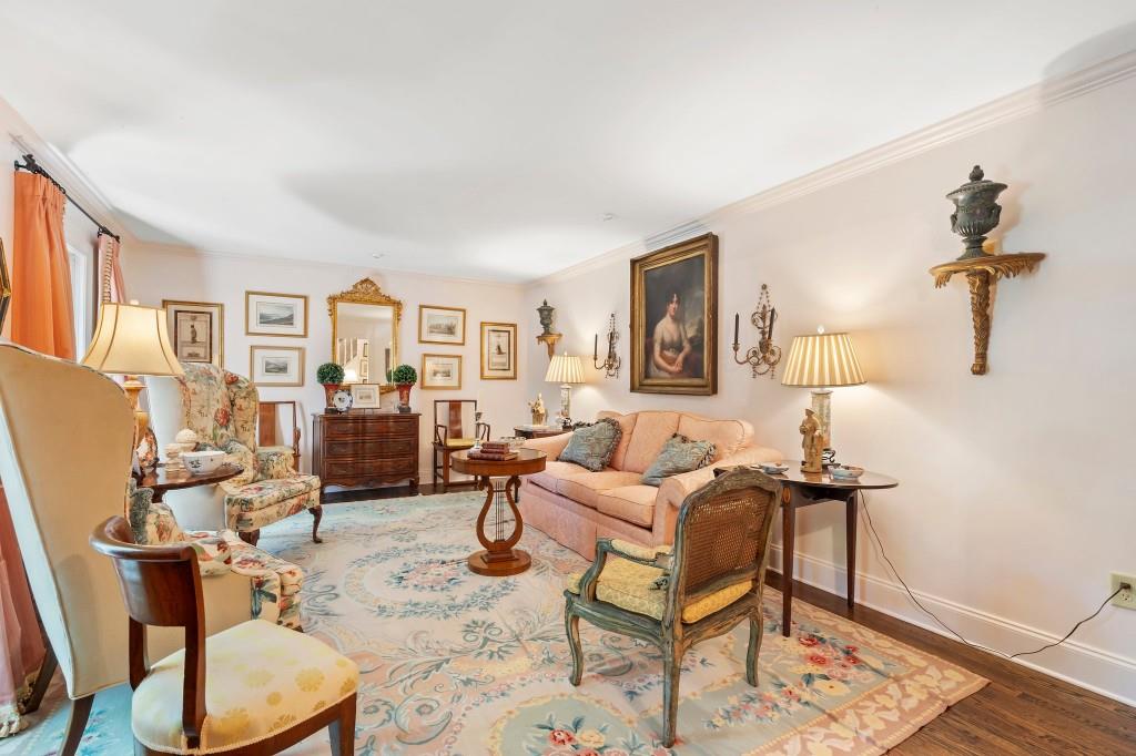 2580 Hyde Manor Drive, Atlanta, Georgia image 6
